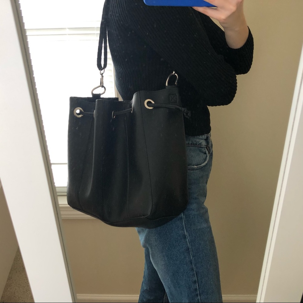 Zara shopping shoulder bag with wide strap